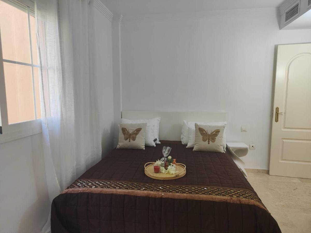Center Beach 2 Beds Appartement Elviria Марбелья Экстерьер фото
