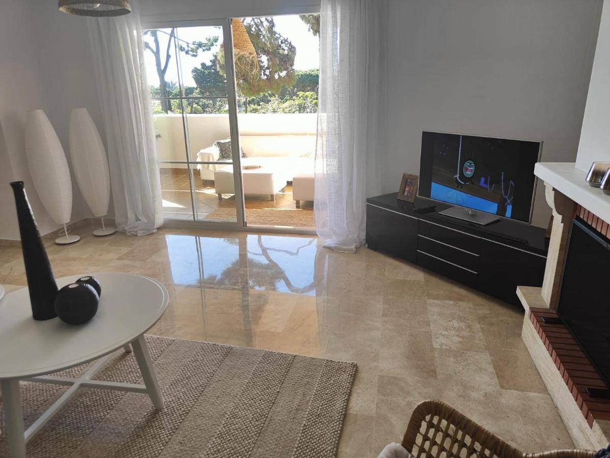 Center Beach 2 Beds Appartement Elviria Марбелья Экстерьер фото