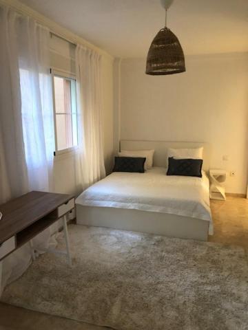 Center Beach 2 Beds Appartement Elviria Марбелья Экстерьер фото