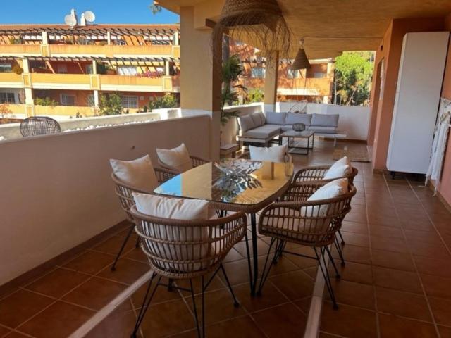 Center Beach 2 Beds Appartement Elviria Марбелья Экстерьер фото