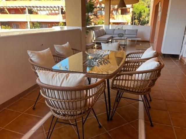 Center Beach 2 Beds Appartement Elviria Марбелья Экстерьер фото