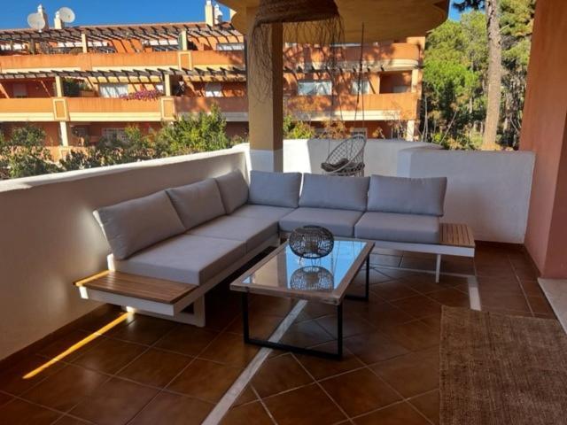 Center Beach 2 Beds Appartement Elviria Марбелья Экстерьер фото