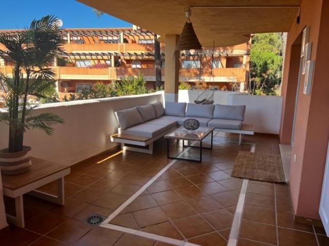 Center Beach 2 Beds Appartement Elviria Марбелья Экстерьер фото